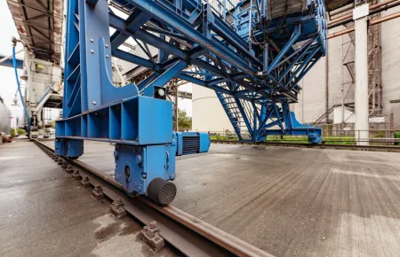 Mit bis zu 40 Tonnen Tragfähigkeit pro Radblock bietet der Demag DRS viel Spielraum für Planer - bei kompakten Abmessungen.